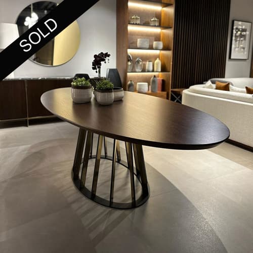 Ann Dining Table by Laskasas | FCI Clearance