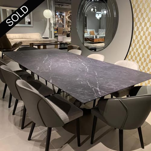 Segno72 Dining Table | FCI Clearance