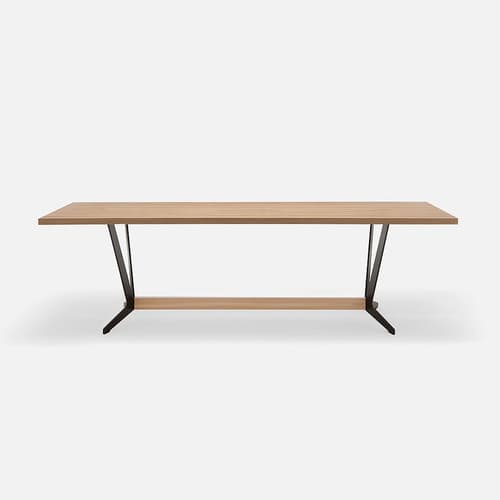 921 Dining Table By FCI London