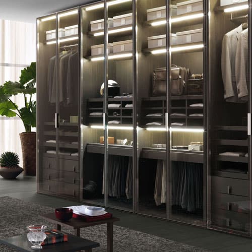 Choosing the Right Fitted Wardrobe Mirrors for Your Home