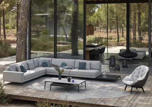 The Ultimate Guide to Luxury Outdoor Furniture by Manutti