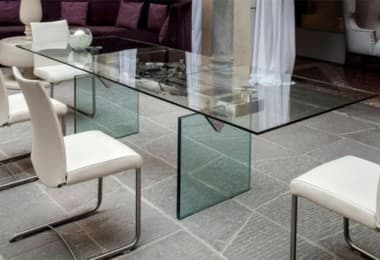 Clear Glass finish dining table