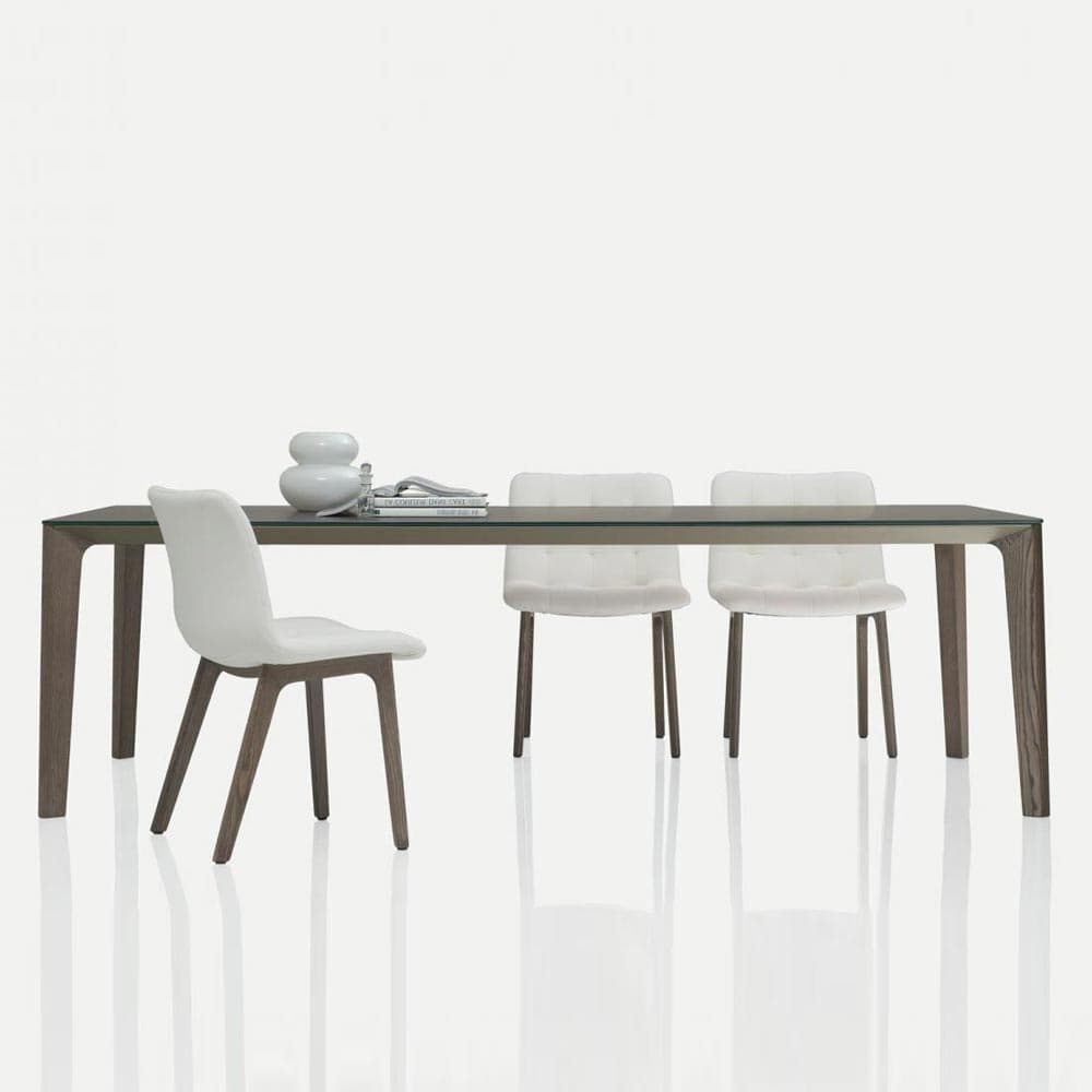 Versus Dining Table