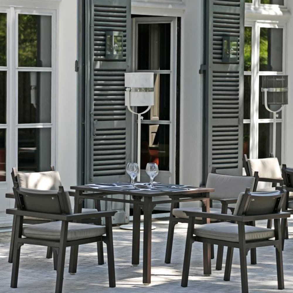 Classique Outdoor Armchair