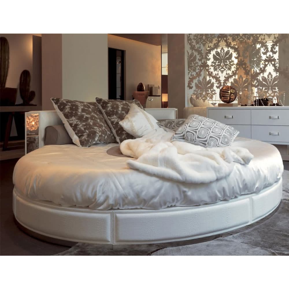 Venus Double BedBy FCI London