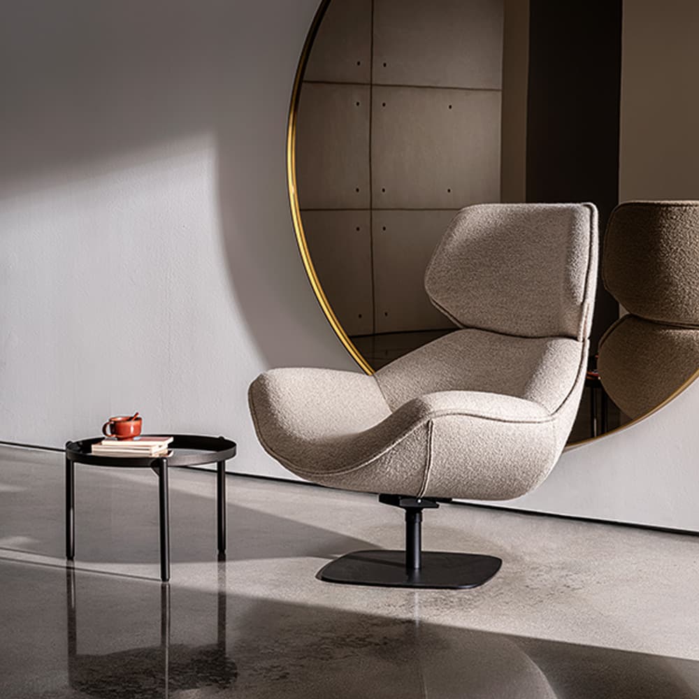 Alisia With Headrest Armchair By FCI London