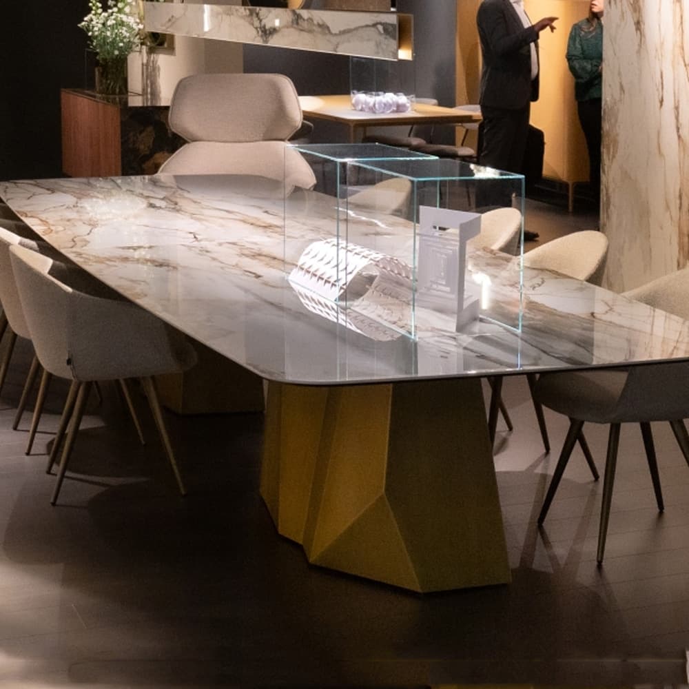 Grandeod Maxi Dining Table By FCI London