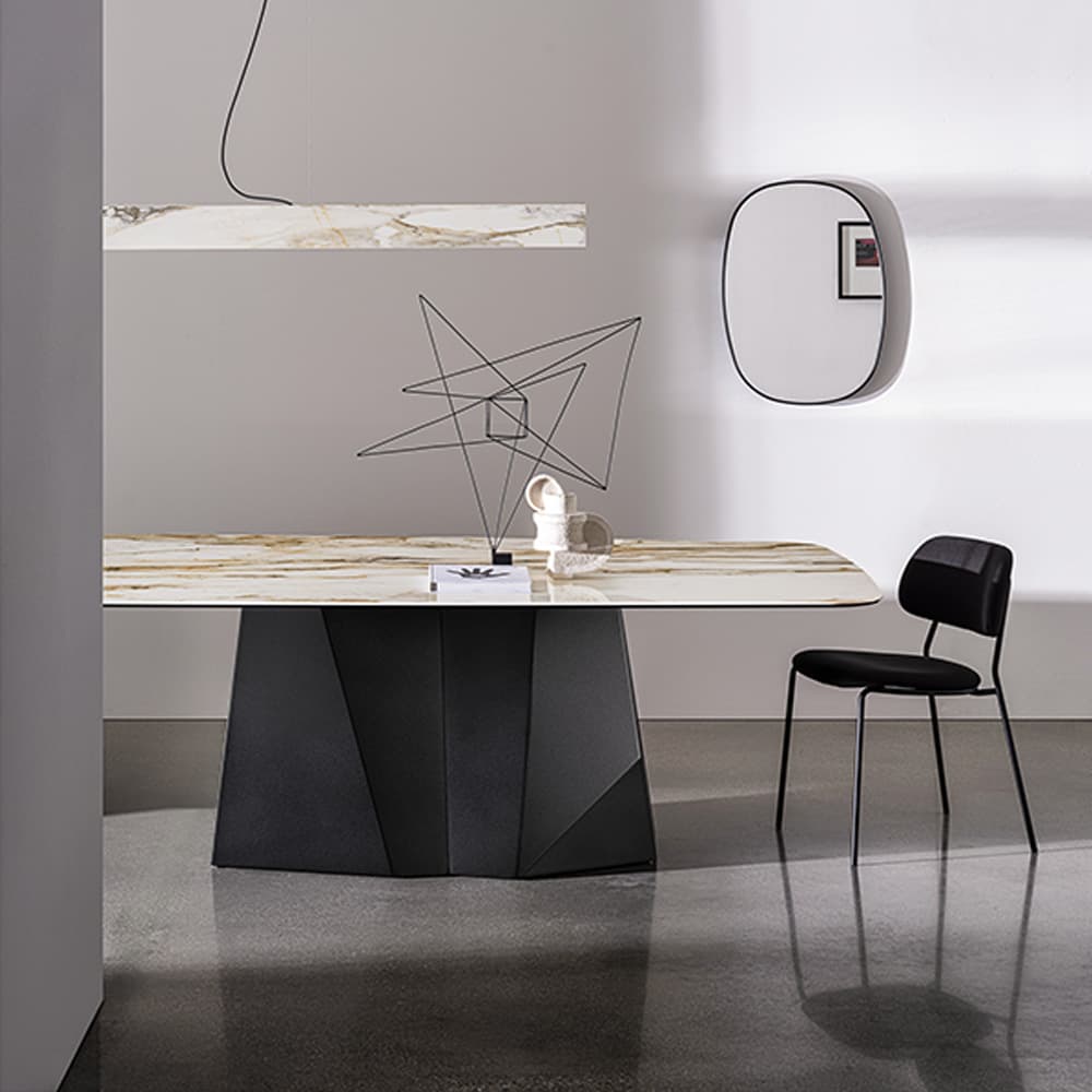 Grandeod Maxi Dining Table By FCI London