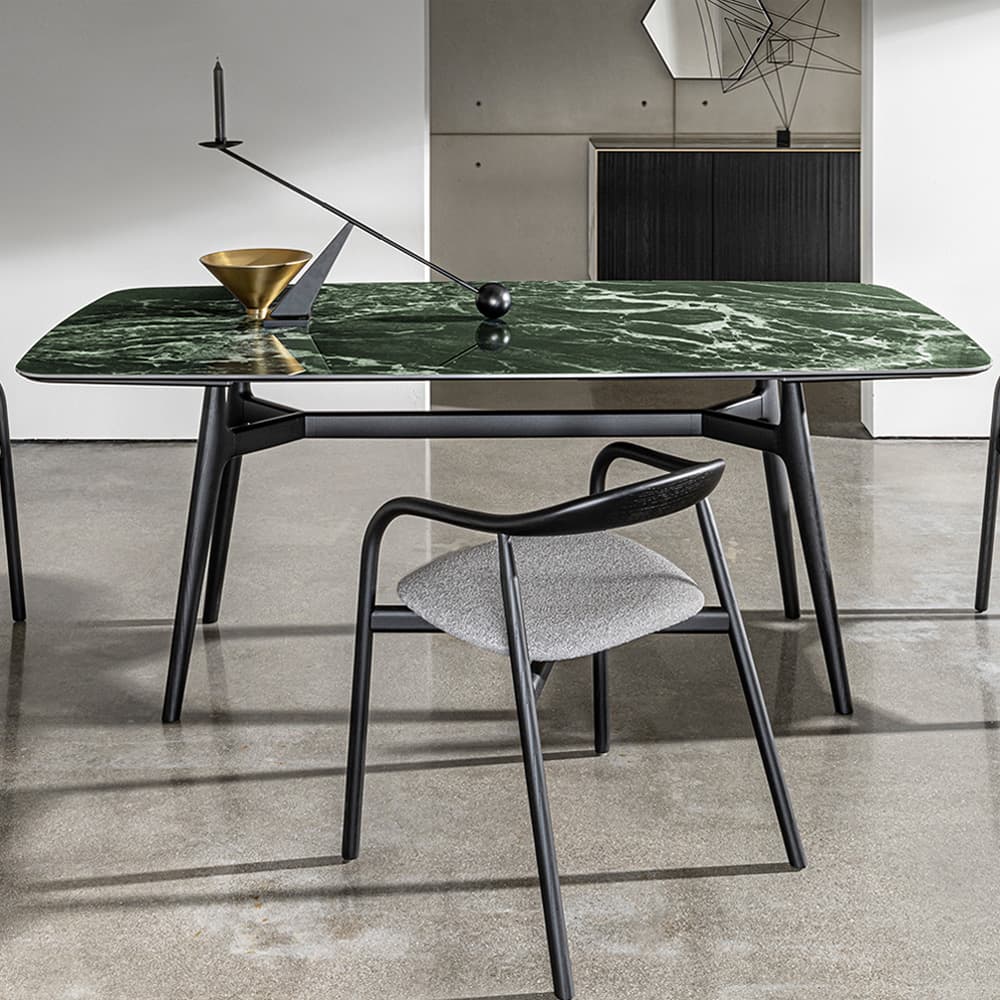 Lewood Shaped Extensible Dining Table By FCI London