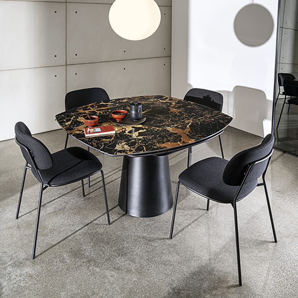 Totem Extensible Dining Table By FCI London