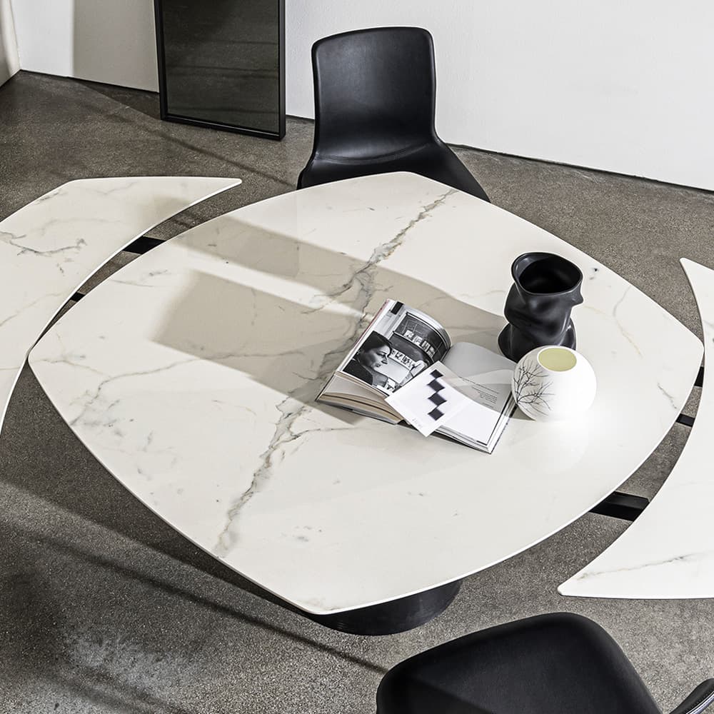 Totem Extensible Dining Table By FCI London