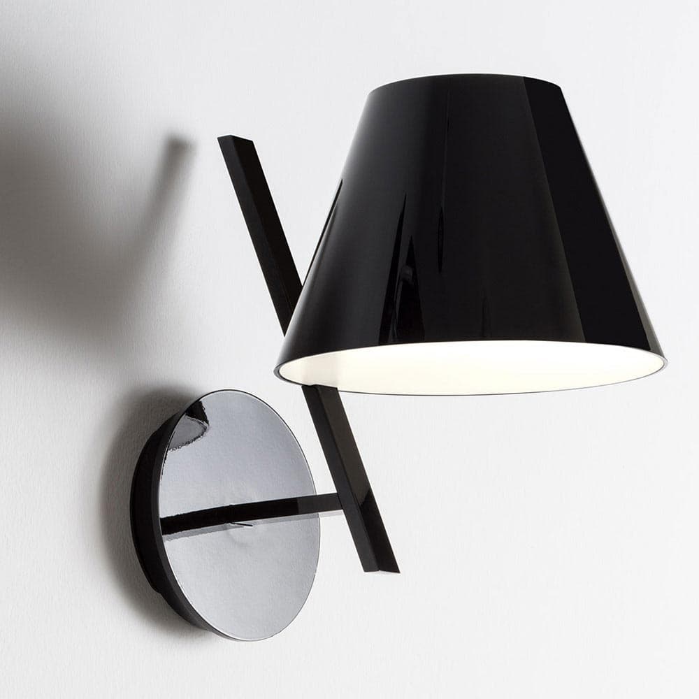 La Petite Wall Lamp by Artemide