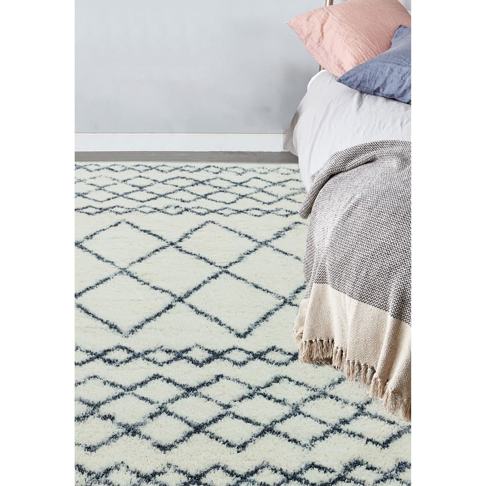 Alto Al02 Cream And Grey Rug by Attic Rugs