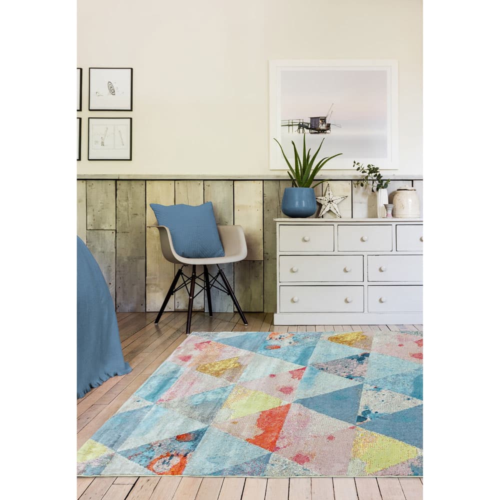 Amelie Am03 Triangles Rug by Attic Rugs