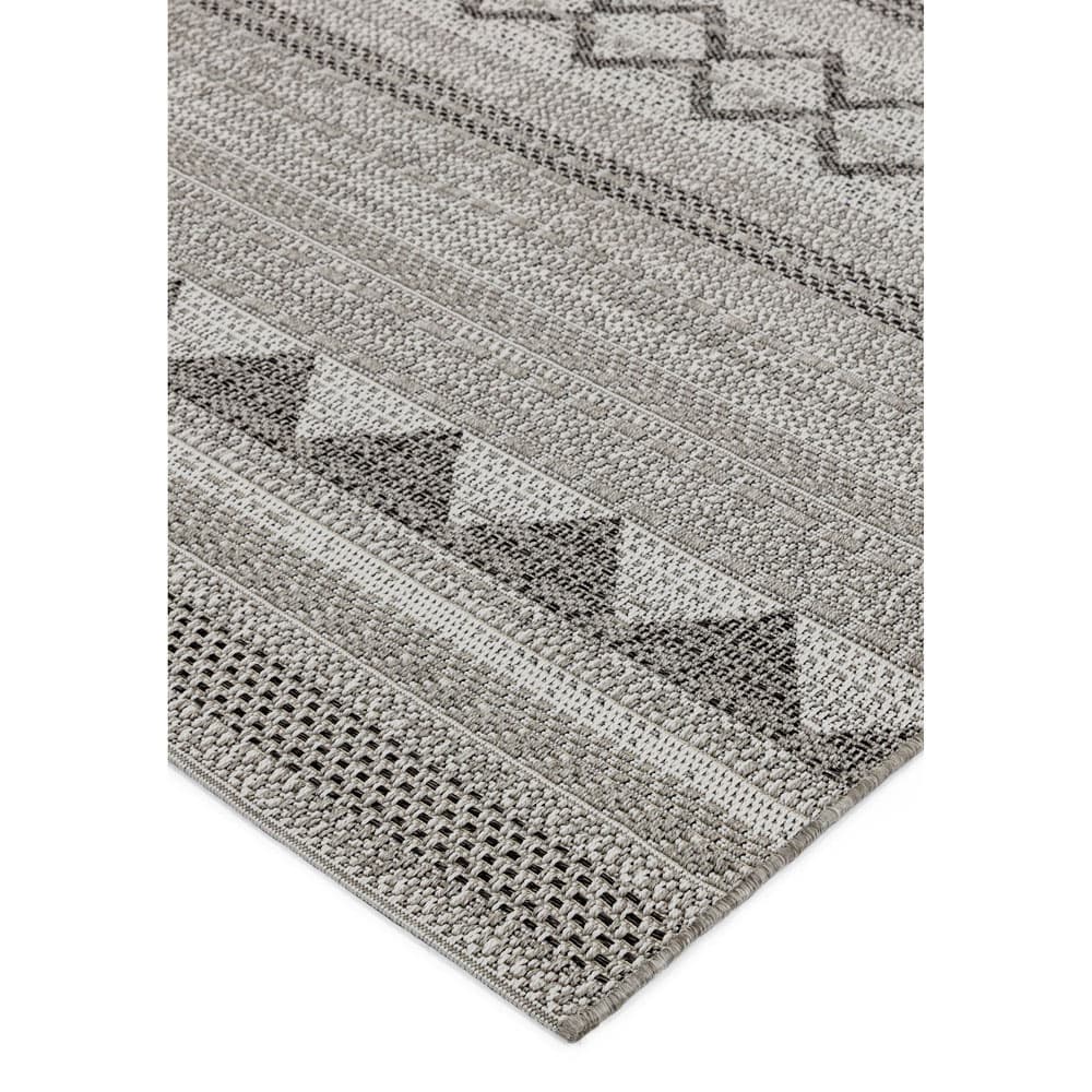 Varanda Va01 Natural Diamond Rug by Attic Rugs