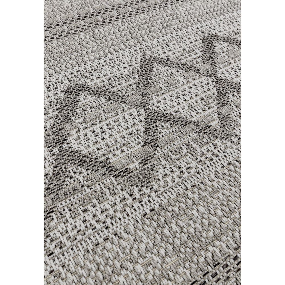 Varanda Va01 Natural Diamond Rug by Attic Rugs