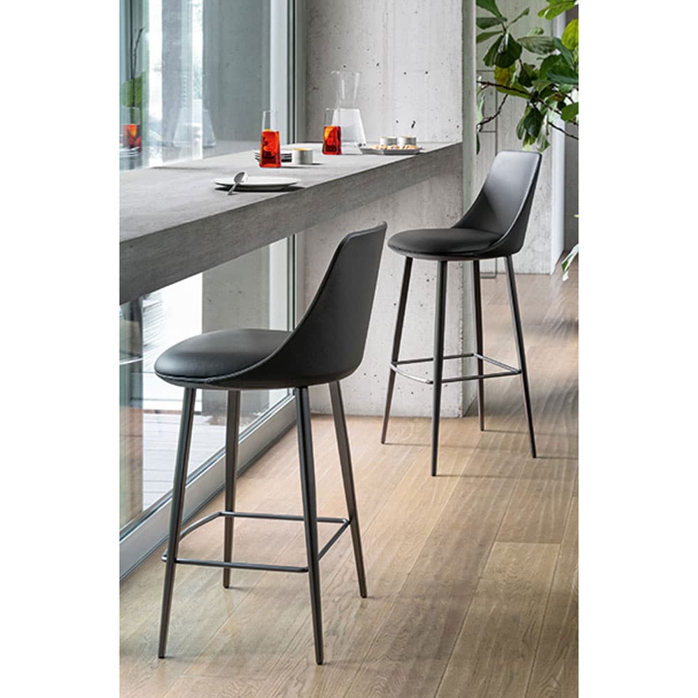 Itala Too Bar Stool by Bonaldo