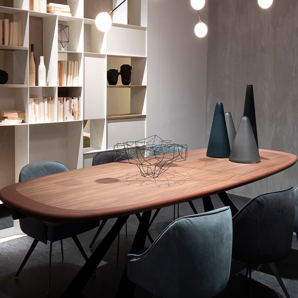 Zed Dining Table by Cierre
