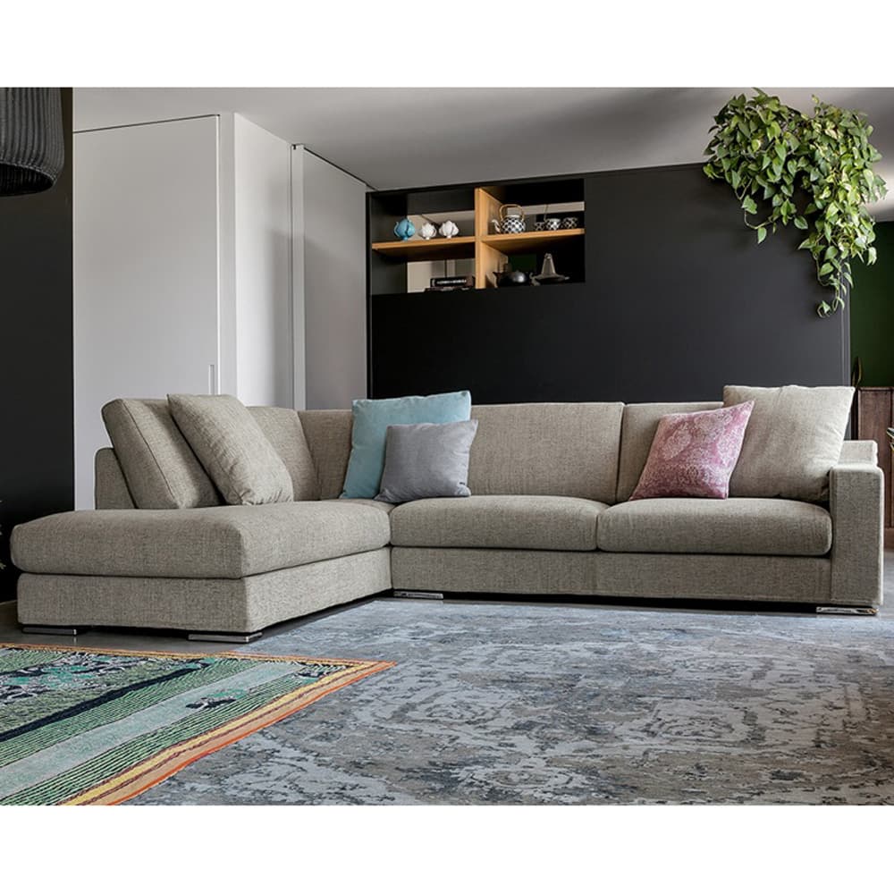 Ovidio Sofa by Dallagnese