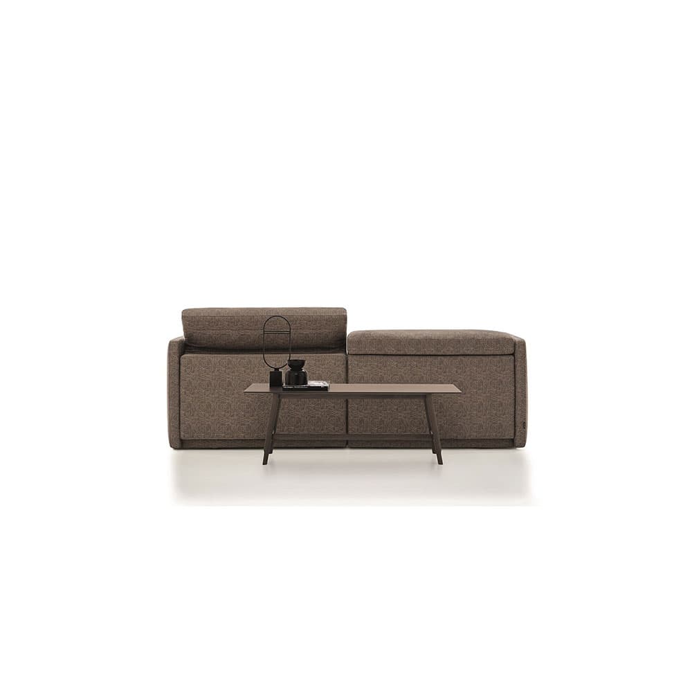 Arlott Low, Sofa, Ditre Italia