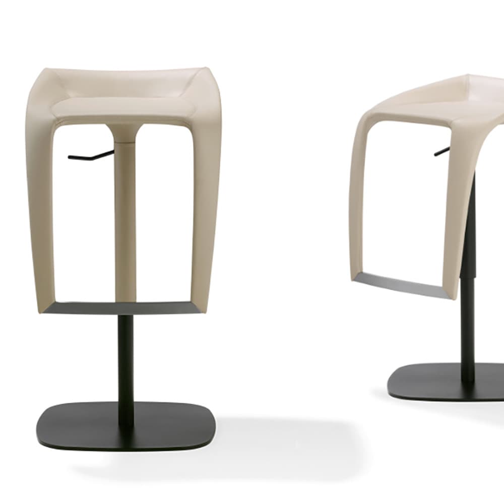 Leaf Bar Stool by Draenert