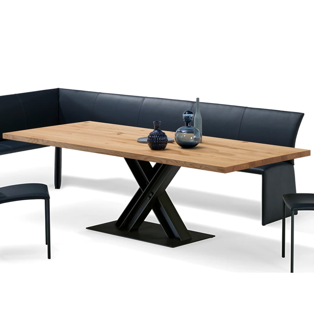 Victor Dining Table by Draenert