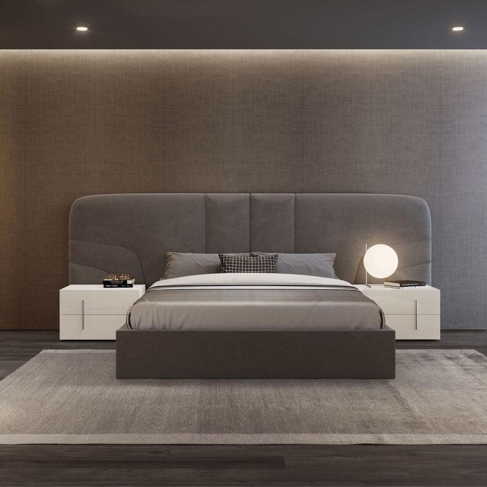 Gilv Double Bed by Evanista