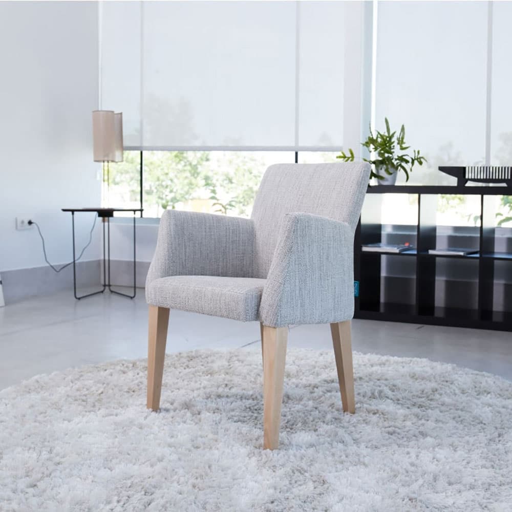 Marilin Armchair by Fama