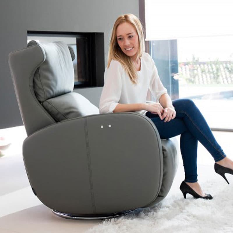 Kim Recliner by Fama