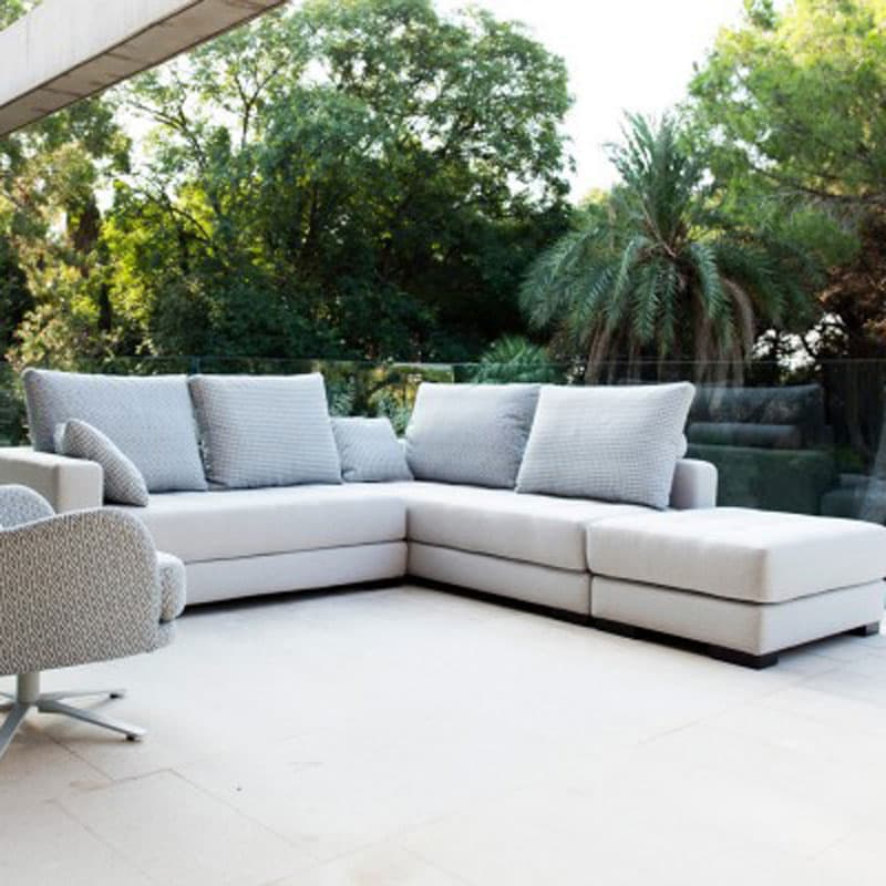 Manacor Sofa by Fama