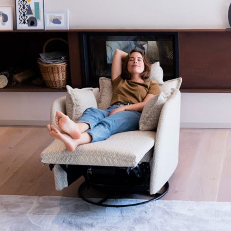 Nadia Recliner by Fama