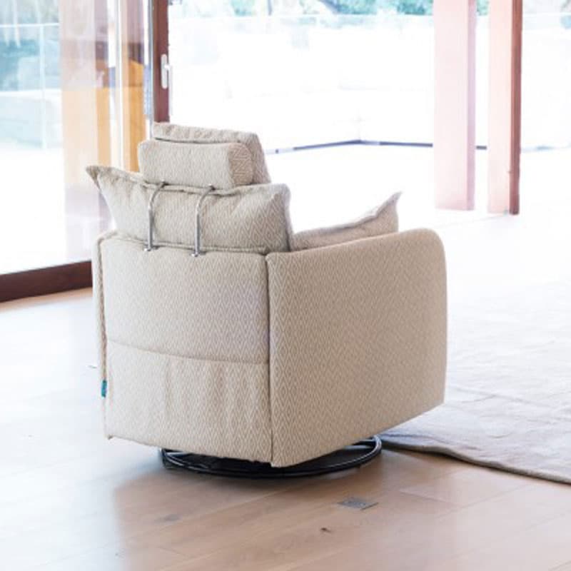 Nadia Recliner by Fama