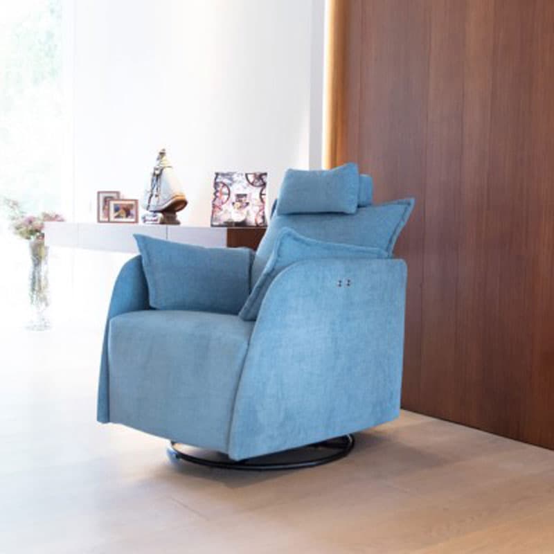 Nadia Recliner by Fama