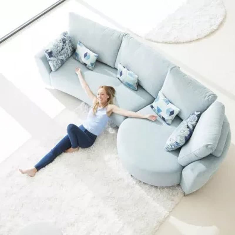 Valentine Sofa by Fama