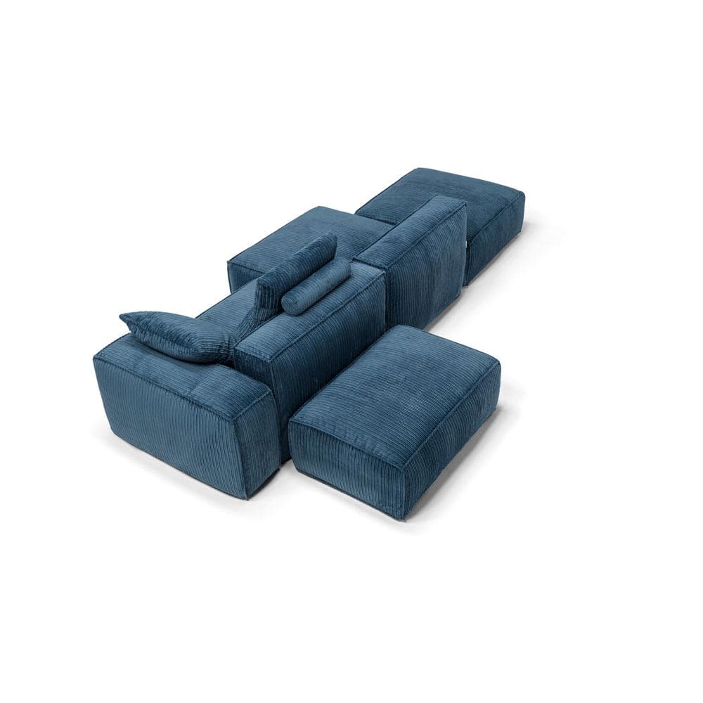 Amicci Sofa by Naustro Italia Fiera Collection