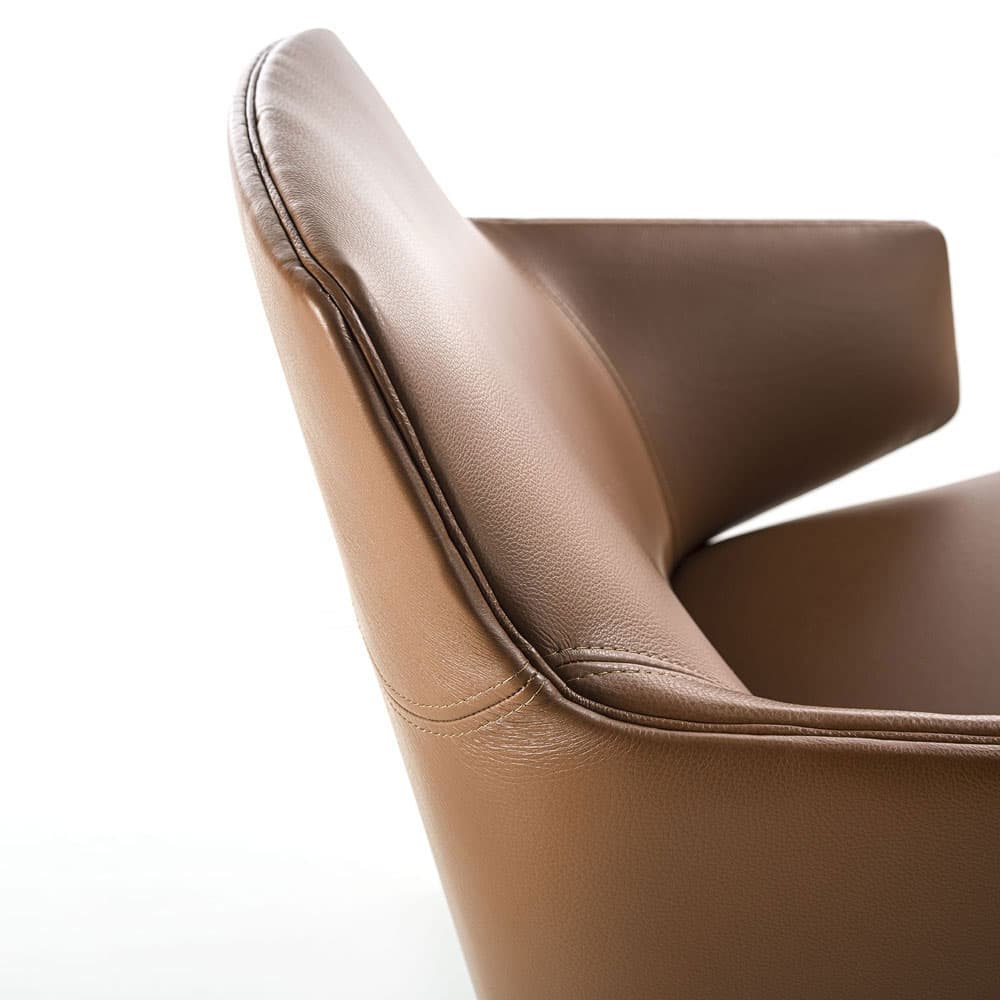 Amanda Lounger by Frigerio