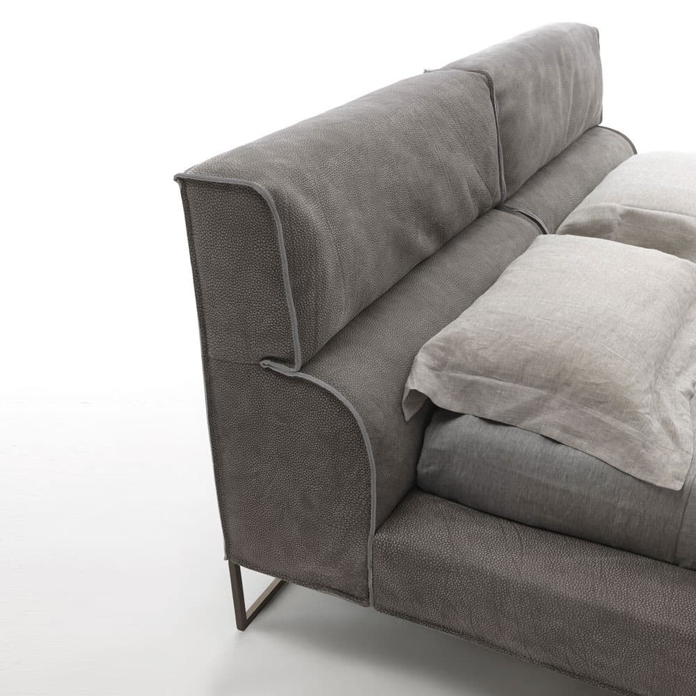 Cloud Double Bed by Frigerio