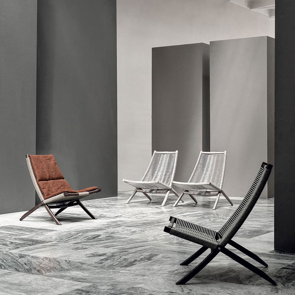 Huli Lounger by Frigerio