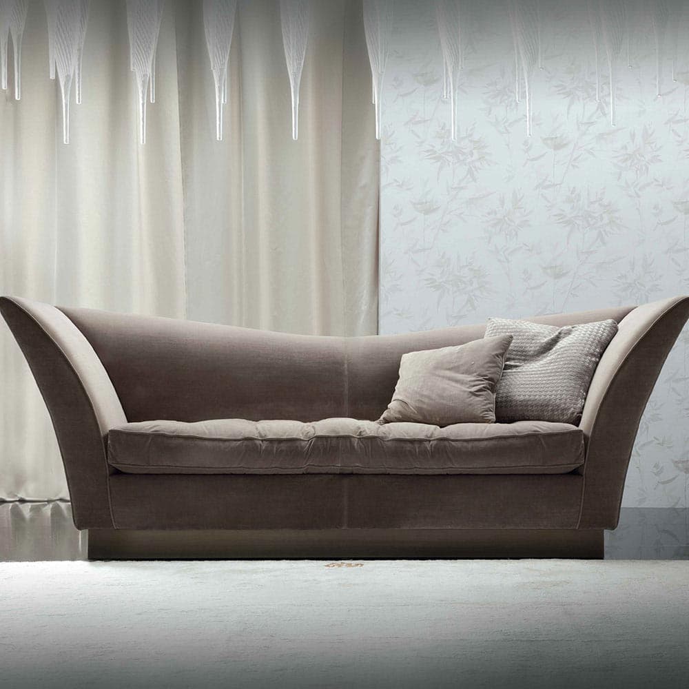 Coliseum Sofa by Giorgio Collection