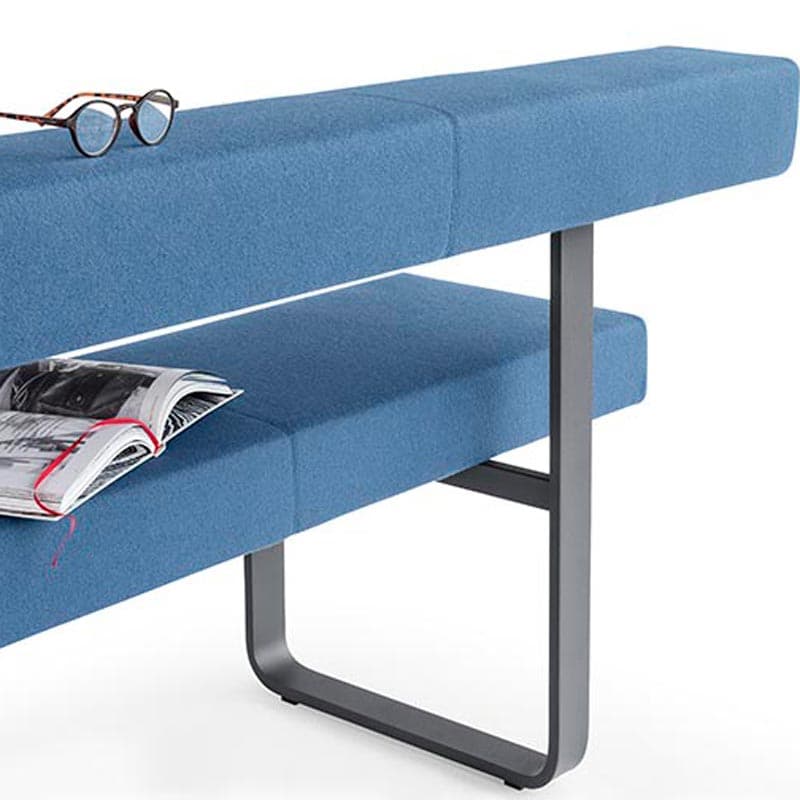 Permesso Bench by Girsberger