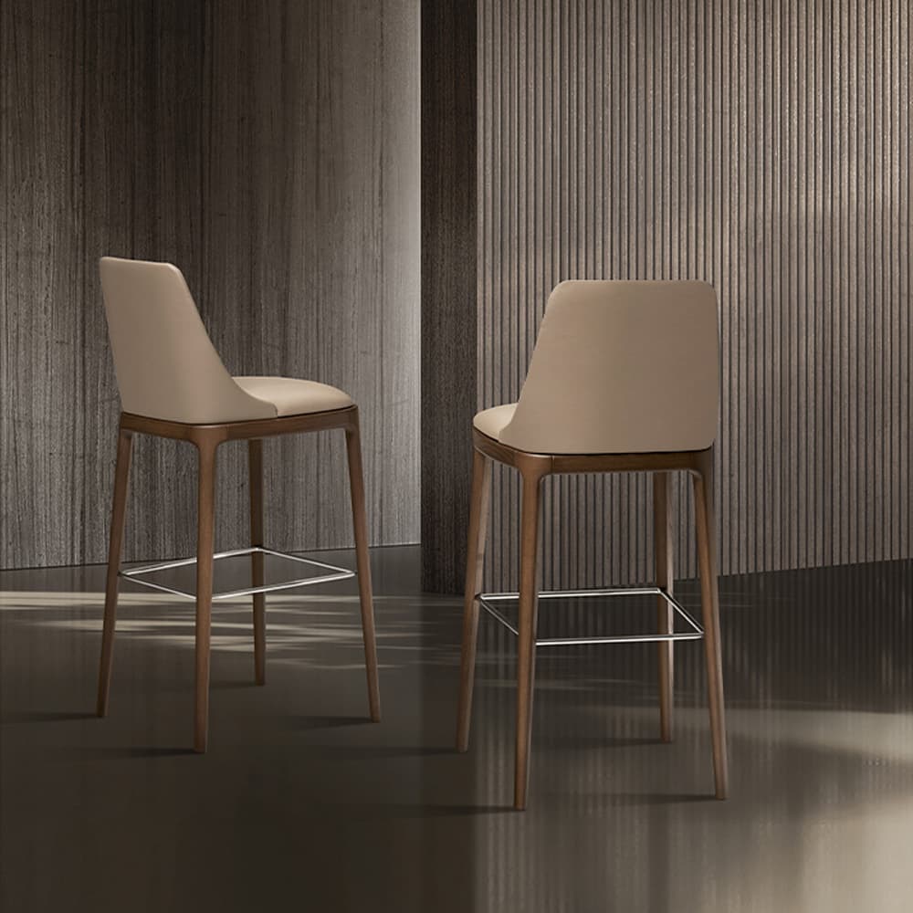 Max Diamond Wood Base Bar Stool by Italforma