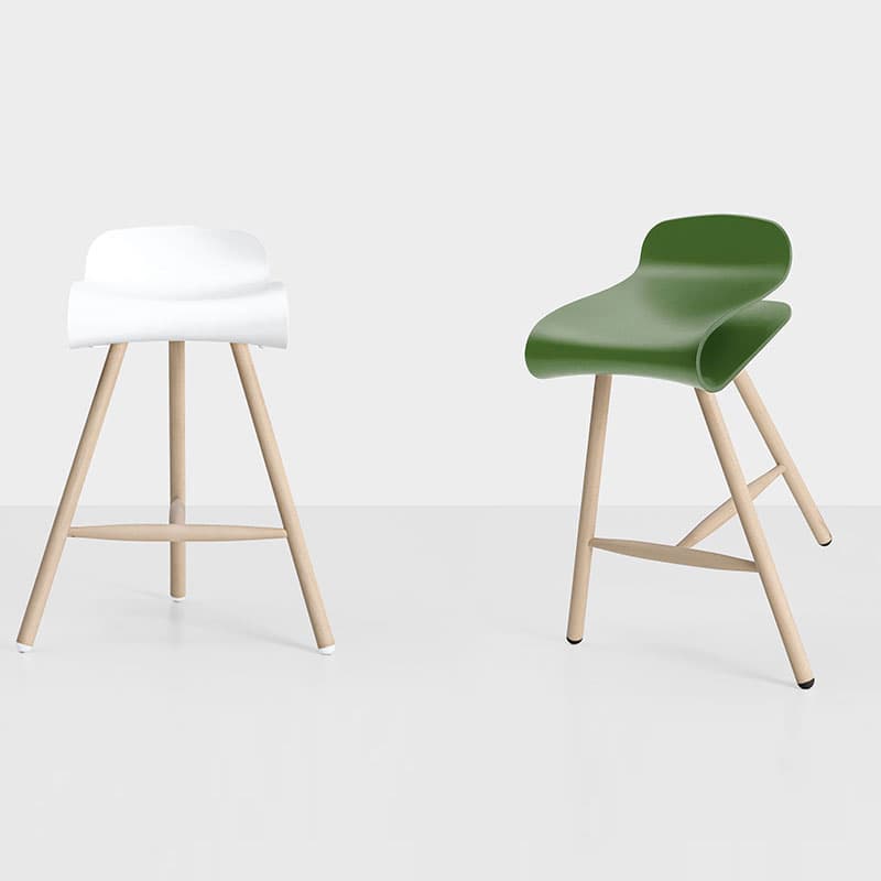 Bcn Bar Stool by Kristalia