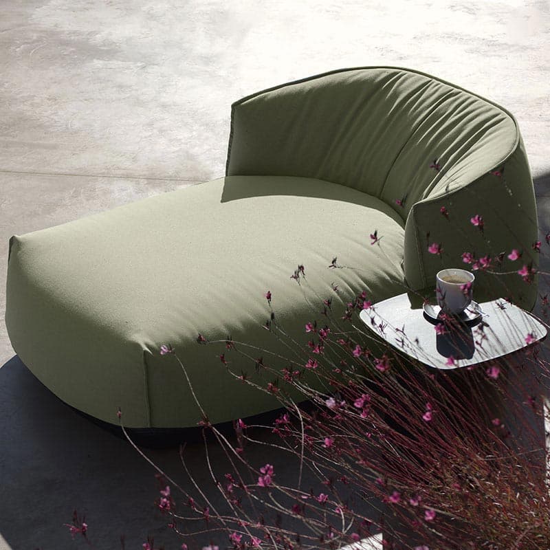 Brioni Outdoor Lounge by Kristalia