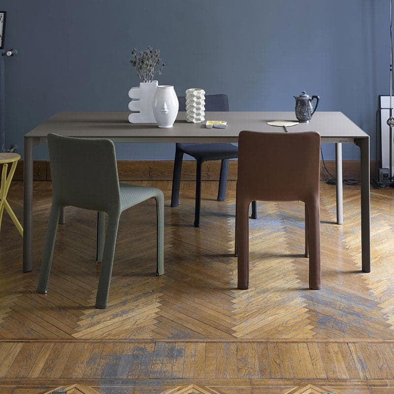 Maki Dining Table by Kristalia