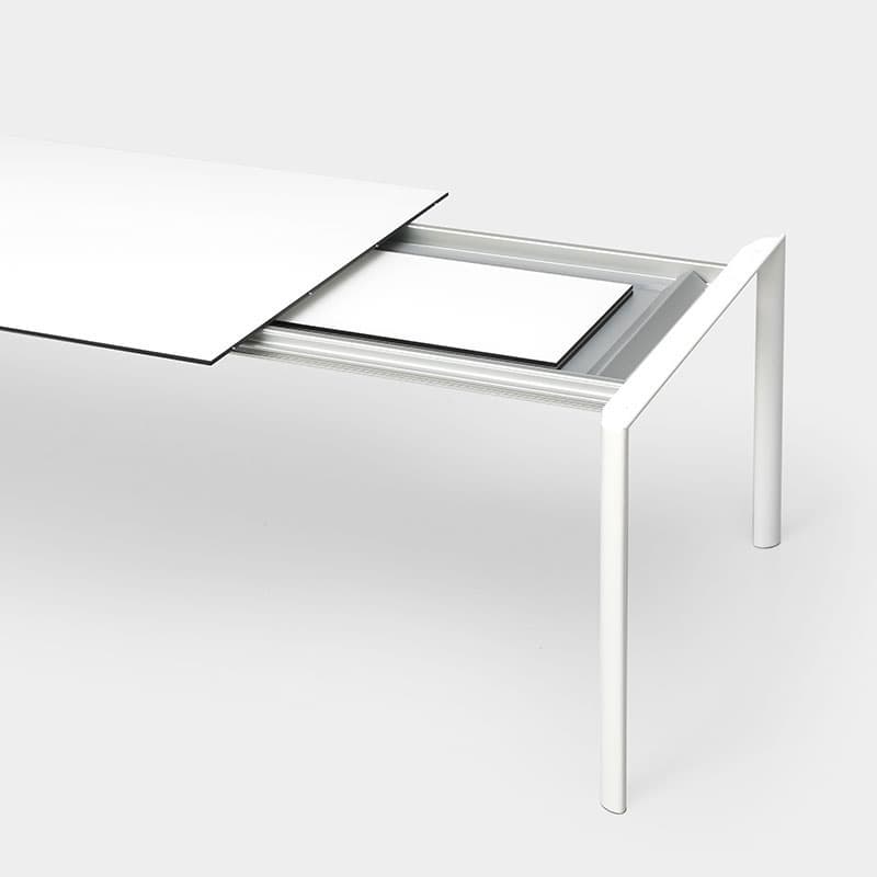 Maki Dining Table by Kristalia