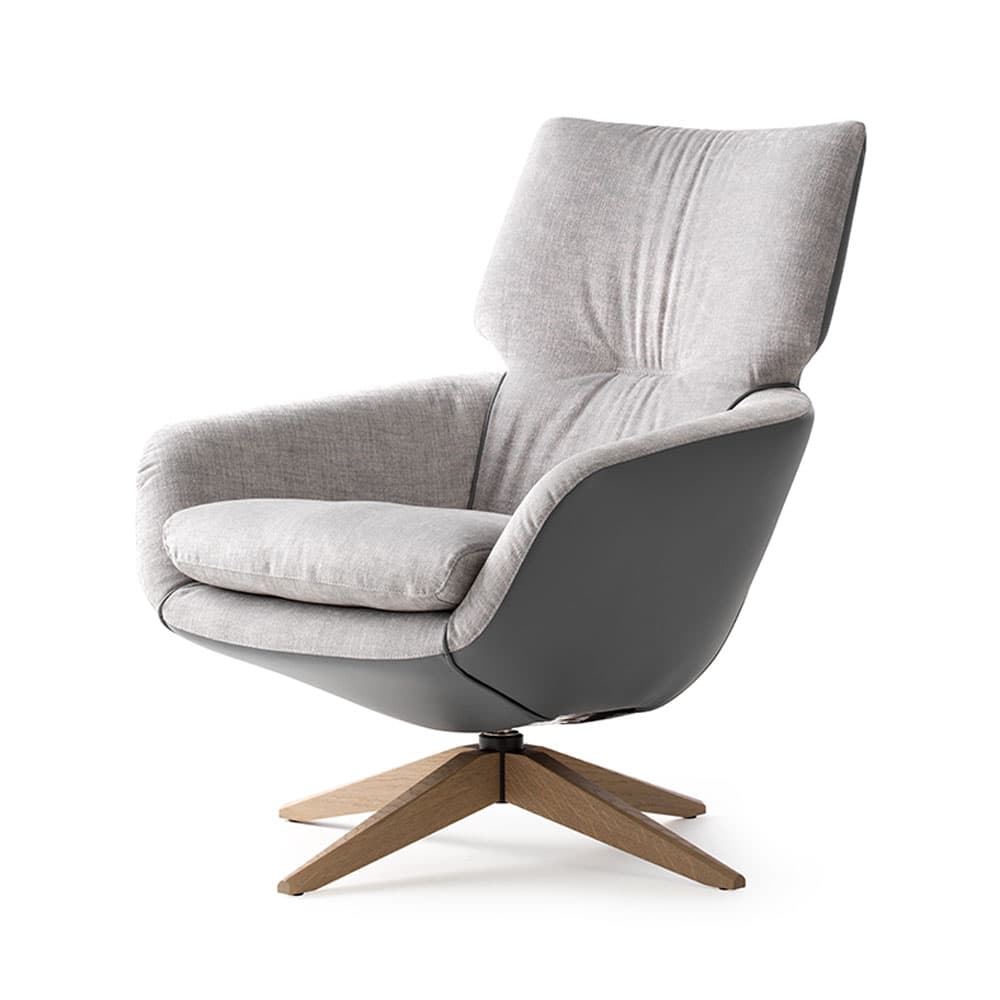 Lloyd Armchair by Leolux