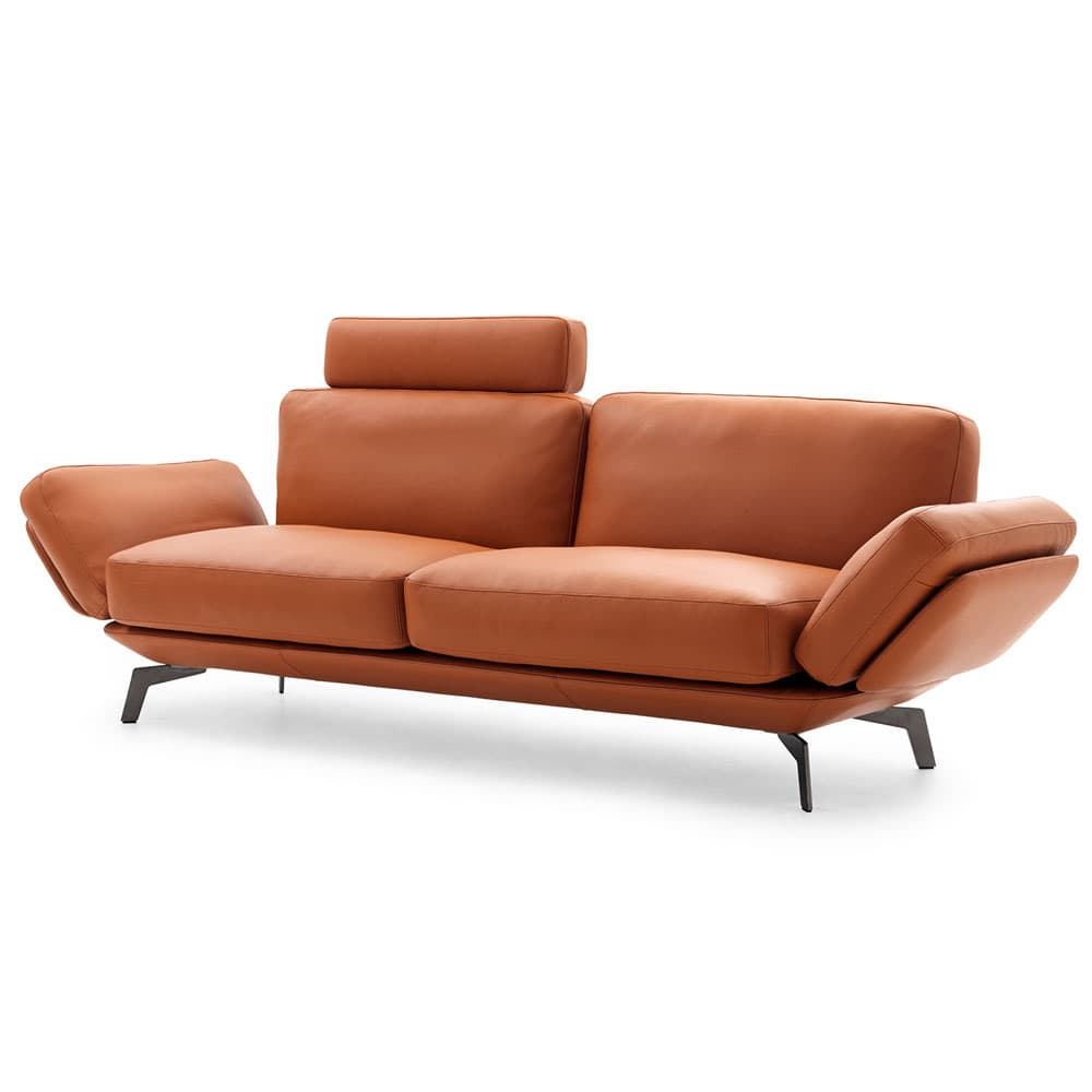 Nardo Sofa by Leolux