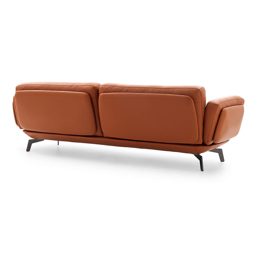 Nardo Sofa by Leolux