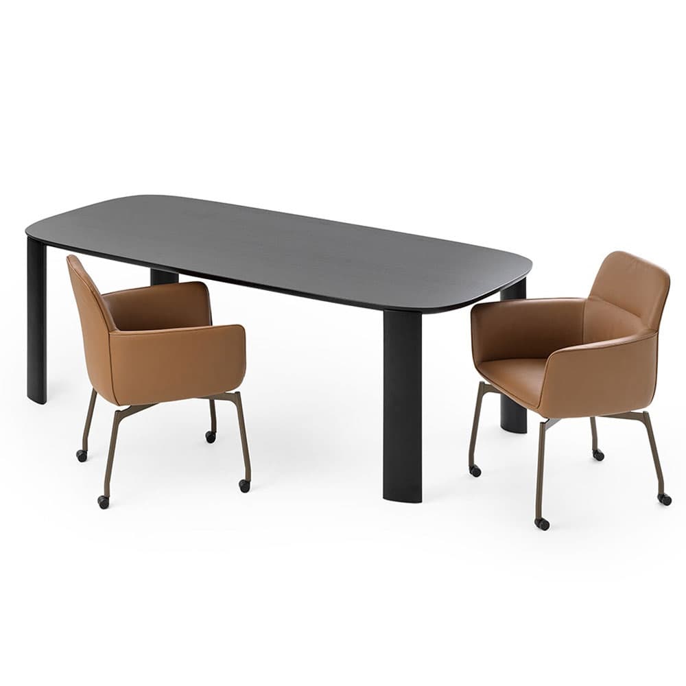 Tico Dining Table by Leolux