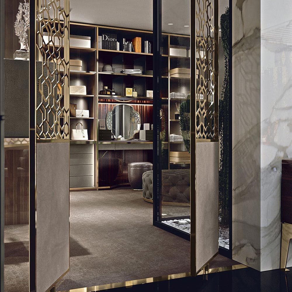 Atelier Walk In Closet by Longhi